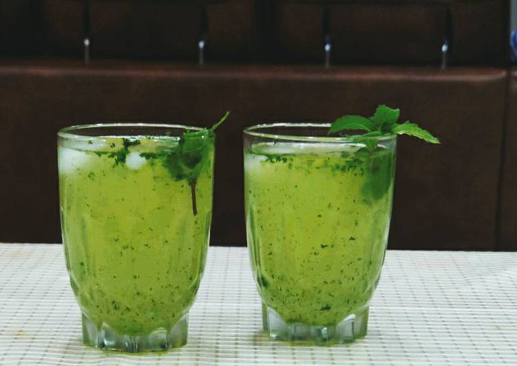 Easiest Way to Make Award-winning Grapes Minty Lemonade