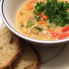 A picture of Low fat healthy clam chowder.