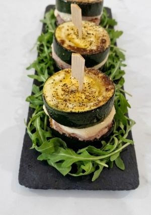 Una foto de Hamburguesitas de Cerdo con Calabacín a la Plancha