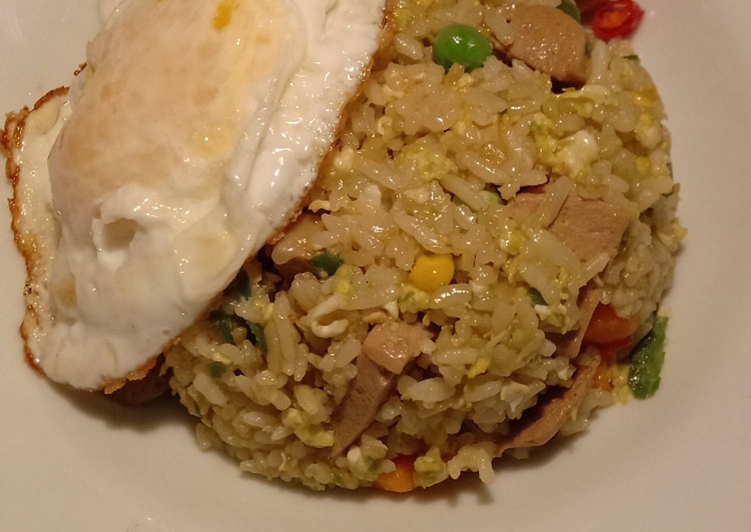 Resep Nasi goreng hongkong simple oleh Meihani Sesaryana Azli Putri