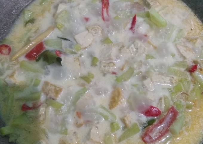 Resep Sayur santan labu Siam+tahu yang Bisa Manjain Lidah