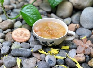 Hình của món Chè Trái Thơm.