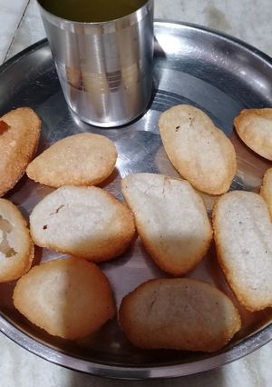 गोल गप्पे (Gol Gappe recipe in hindi) रेसिपी मुख्य फोटो