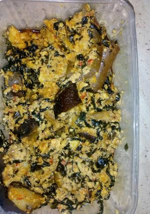 A picture of Egusi soup.