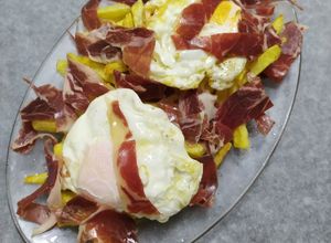 Foto principal de Huevos rotos con jamón ibérico