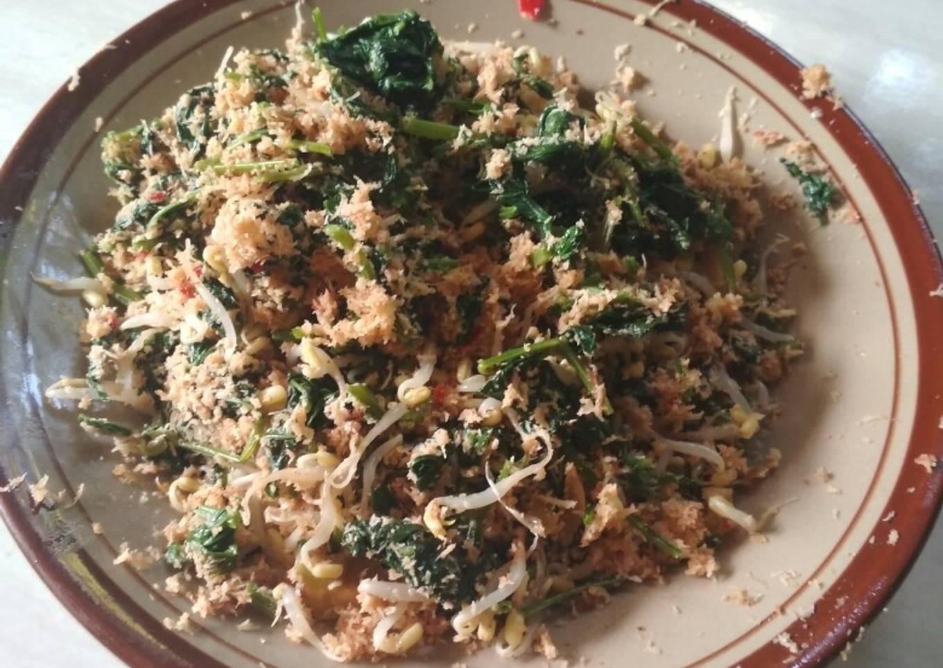 Langkah Mudah untuk Membuat Urap bayam taoge, Sempurna