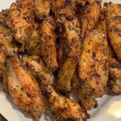 Fried lemon pepper cHicken A picture of Fried lemon pepper cHicken.