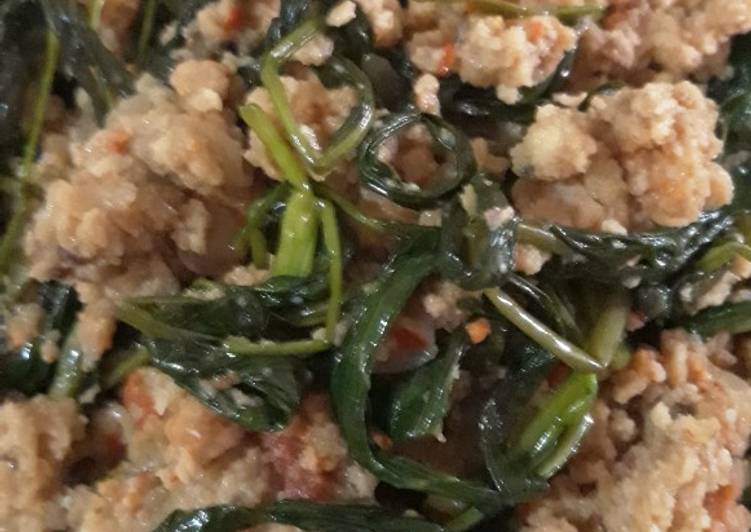 Tumis oncom kangkung
