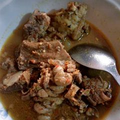 A picture of Chicken peppersoup.