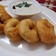 Medu Vada With Sesame Chutney