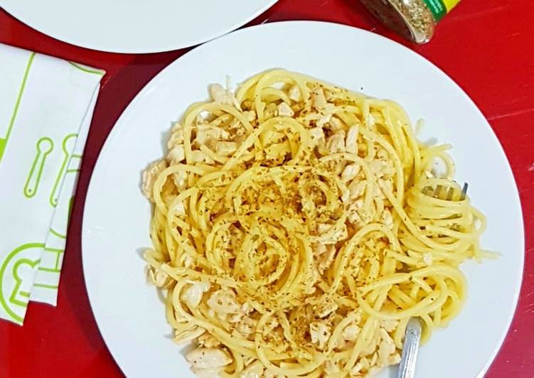 Langkah Mudah untuk Menyiapkan Spagheti Ayam cincang yang Lezat Sekali