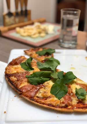 Una foto de Simplemente pizza