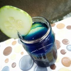 A picture of Blue Hawaii.