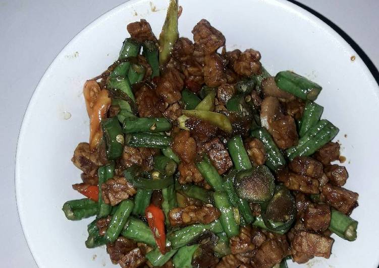Cara Menyiapkan Oreg tempe kacang panjang Anti Gagal
