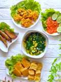 Sayur Bening Lauk Komplit Sambal Tomat