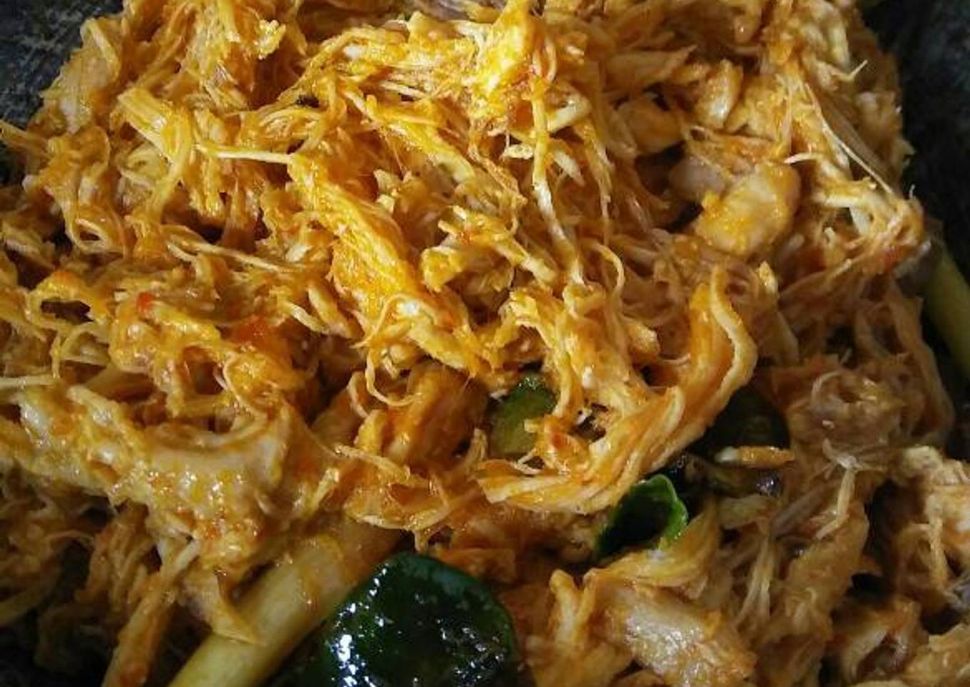 Bagaimana Menyiapkan Ayam suir bumbu rica-rica yang Enak