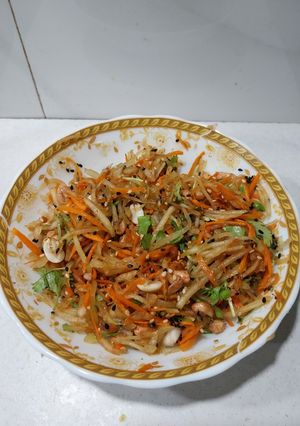 A picture of Som Tum Yam.