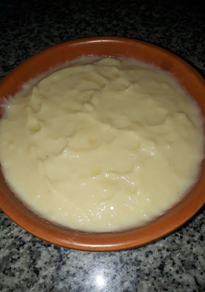 Una foto de Crema pastelera (Rica, fácil y económica)