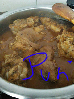 Una foto de Patas de cerdo guisadas