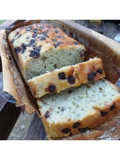 Una foto de Budín de banana con chips de chocolate ✨