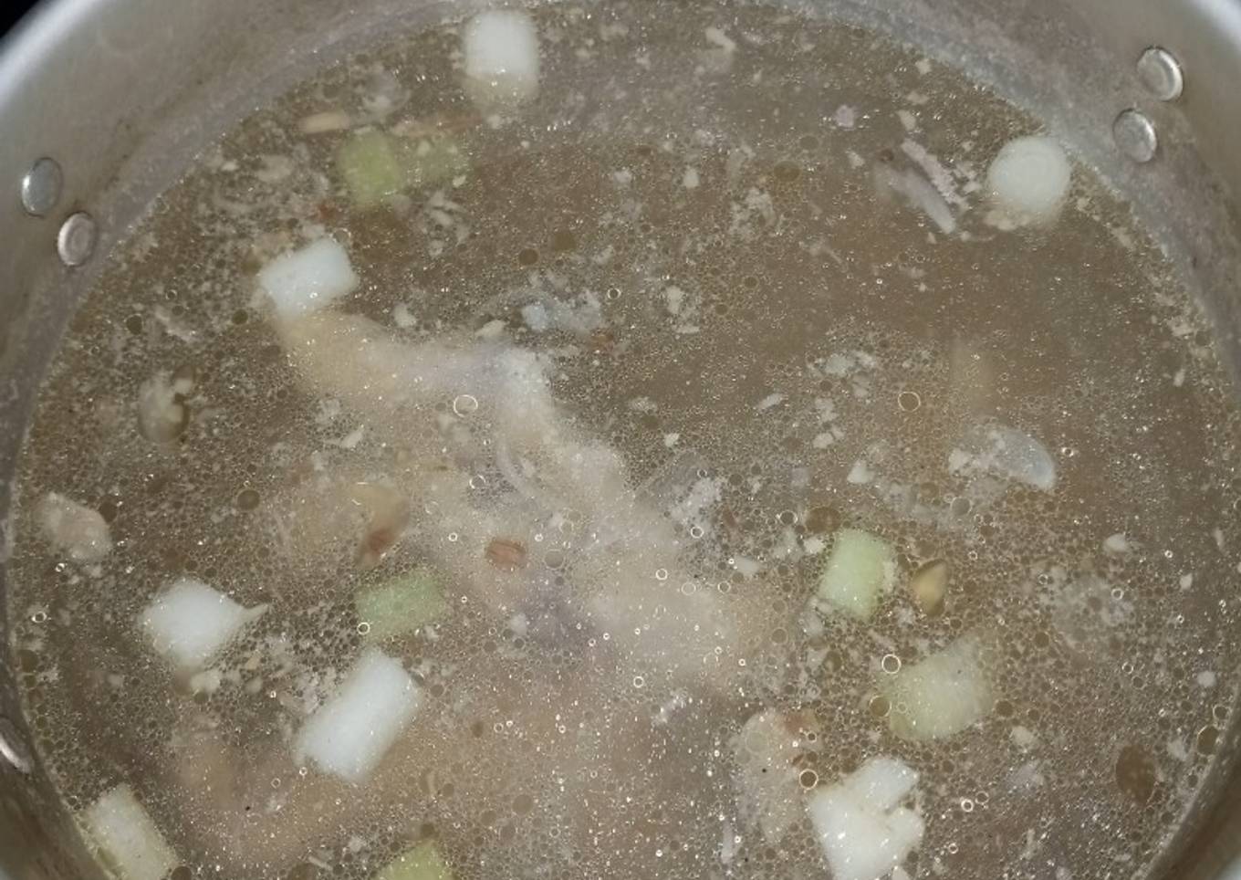 Kuah Kaldu Tulang Ayam