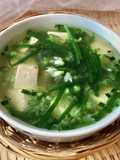 🌱 Canh Đậu Hủ Bông Tỏi Ba Góc (Three-cornered Leek)