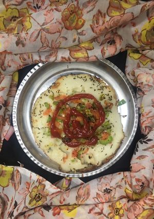 Jain Tomato Uttapam रेसिपी मुख्य फोटो
