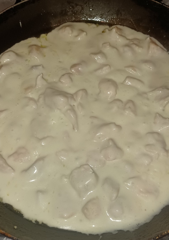Una foto de Tacos de Pechuga con salsa roquefort🍗🐔