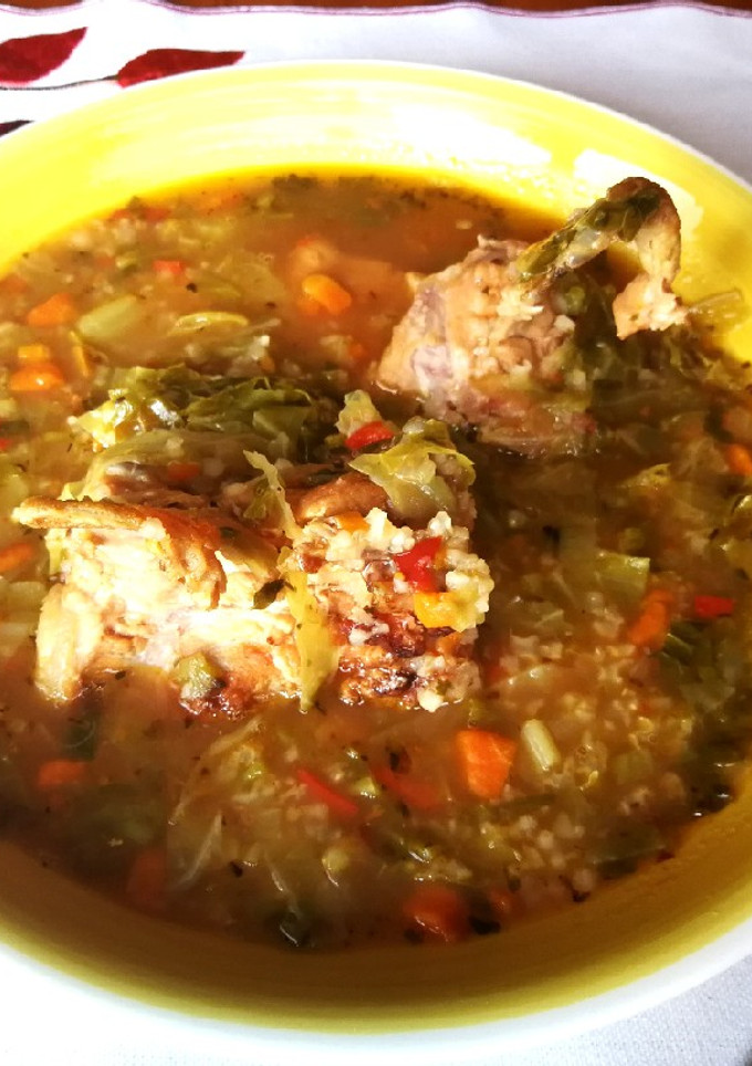 Una foto de Sopa de espinazo de cerdo con repollo 🐷