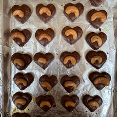 Choco Cashew Cookies / Coklat Mede A picture of Choco Cashew Cookies / Coklat Mede.