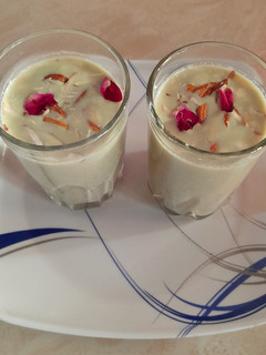 पान ठंडाई(paan thandai recipe in hindi) रेसिपी मुख्य फोटो