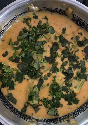 A picture of Sharagwani Shing Nu Shaak (Moringa curry).