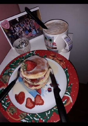 Una foto de Hotcakes saludables de banana y avena 🥞