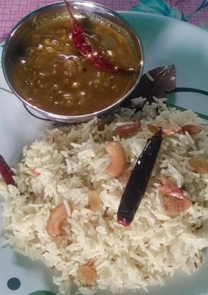 काजू,किशमिश पुलाव (kaju kishmish pulao recipe in Hindi) रेसिपी मुख्य फोटो