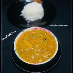 A picture of Kerala style Mix veg sambar.