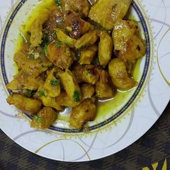 A picture of Zafrani chicken.
