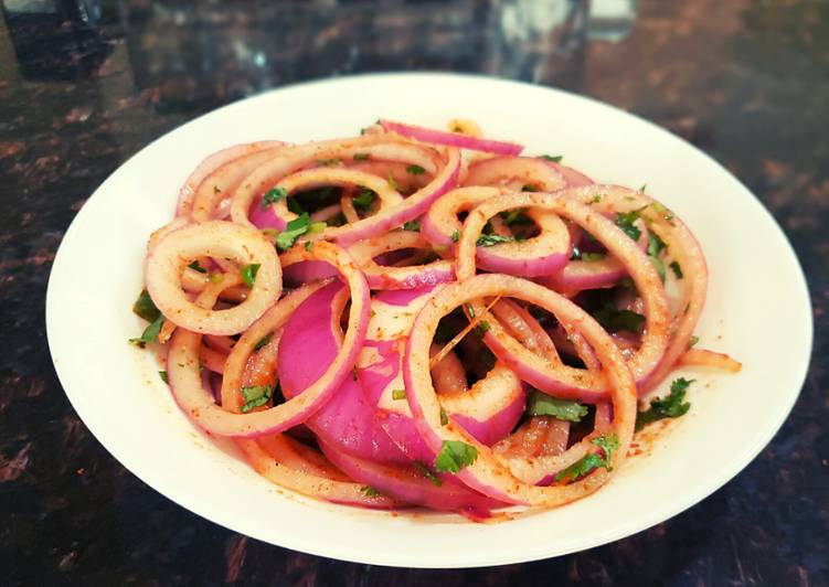 Recipe of Speedy Laccha Onion Salad | Onion Ring Salad | Dhaba style Pyaz ka salad