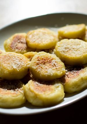 A picture of Cheese Potato Mochi.