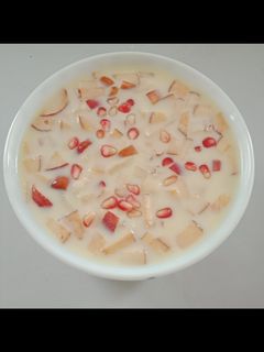 ફ્રુટ સલાડ (Fruit Salad Recipe In Gujarati) રેસીપી મુખ્ય ફોટો