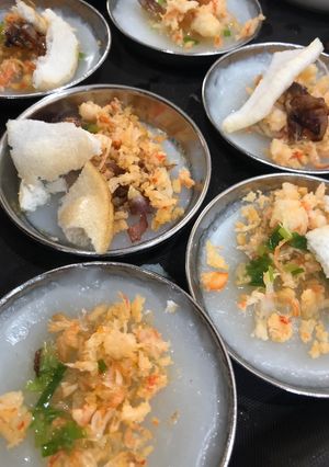 Hình của món Bánh bèo chén tôm chấy Huế.
