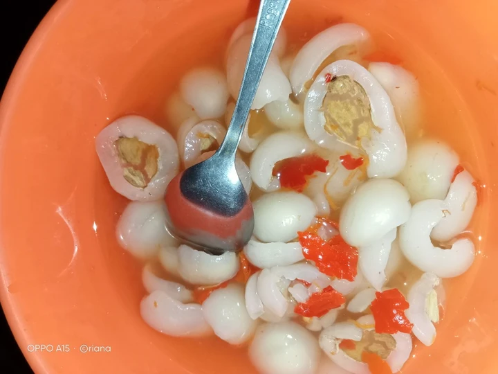 Easy Steps Prepare Recipes Asinan rambutan the Can Spoil the Tongue So Delicious.