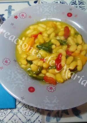 Foto principal de Alubias con pimientros tricolor