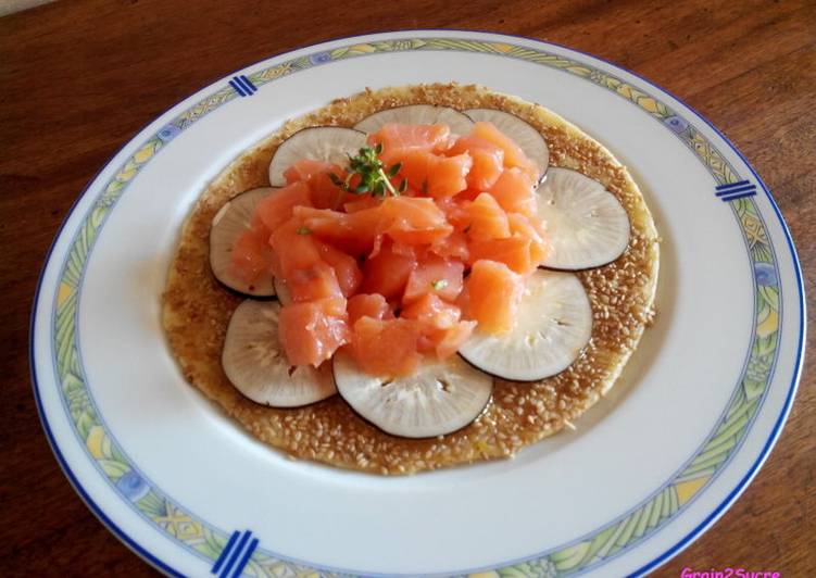 Tarte fine au saumon fumé et radis noir