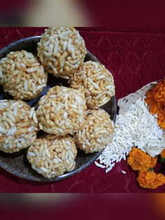 मुरमुरे गुड के लड्डू(Murmure gud ke laddu recipe in Hindi) रेसिपी मुख्य फोटो