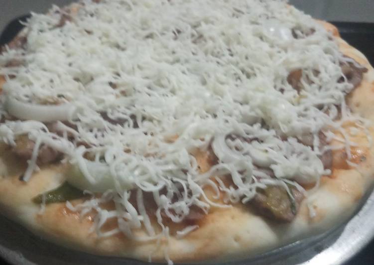 Cara Gampang Menyiapkan Pizza Empuk, Bisa Manjain Lidah