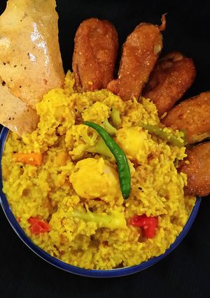 খিচুড়ি(khichuri recipe in Bengali) রেসিপির প্রধান ছবি