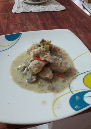 Una foto de Pollo al puerro