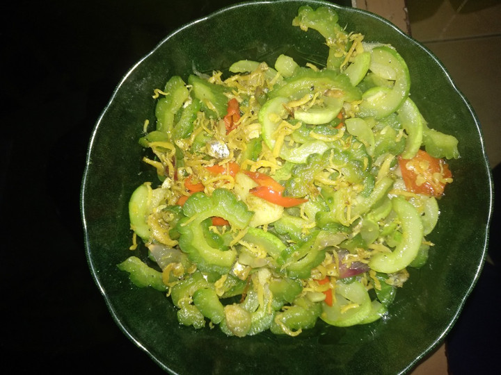 Langkah Mudah untuk Menyiapkan Tumis Pare Timun Teri Anti Gagal