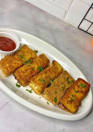 A picture of Chicken breadsticks.