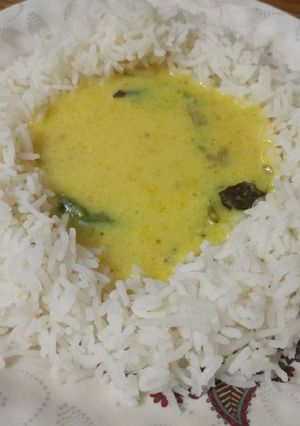 A picture of Combo kadhi chawal.